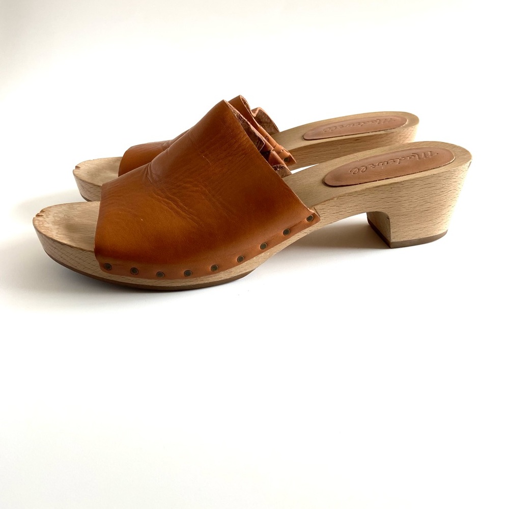 MADEWELL • The Evelyn Clog Slide Sandal in Burnished Caramel - Picture 9 of 16